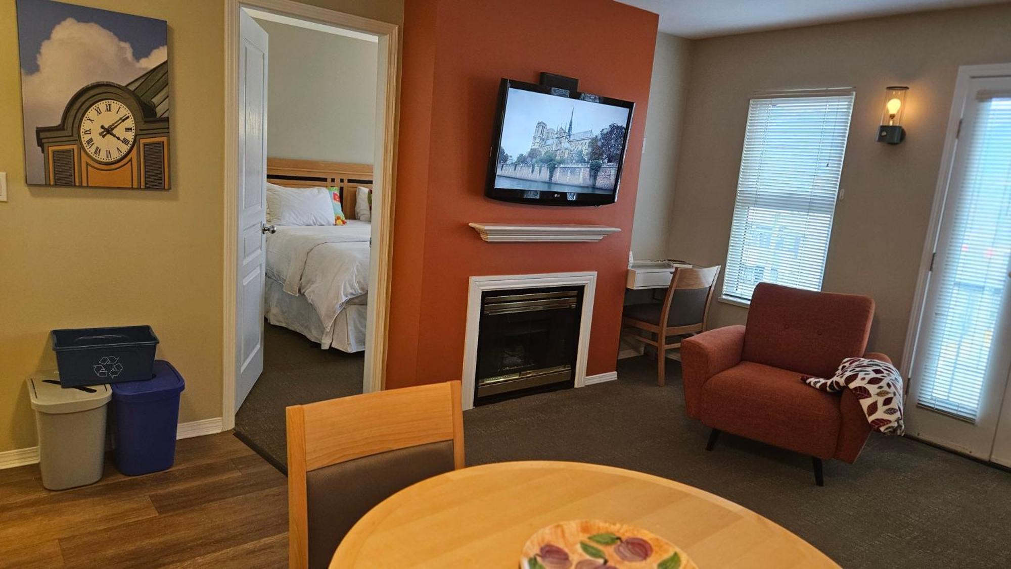 וונקובר Times Square Suites Hotel מראה חיצוני תמונה